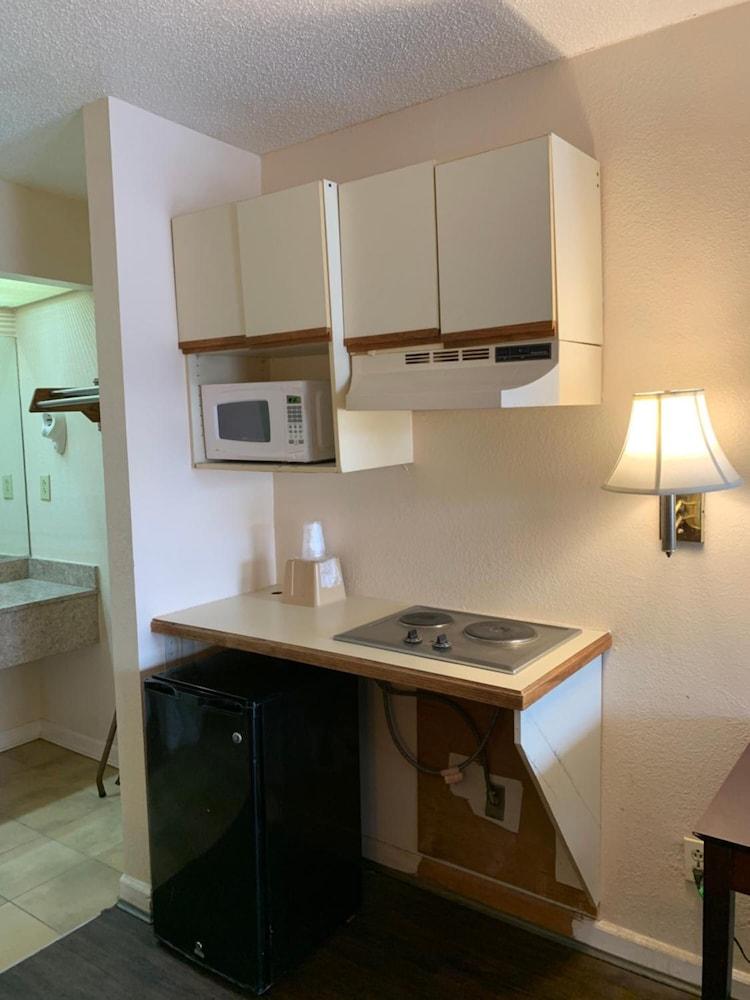 Zainee Inc Budgetel Inn And Suites Augusta Esterno foto