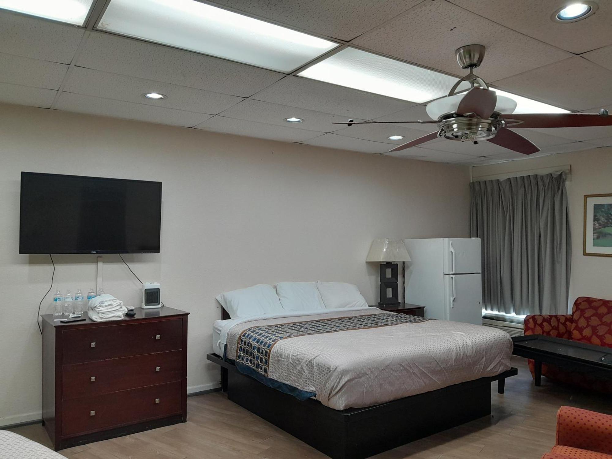 Zainee Inc Budgetel Inn And Suites Augusta Esterno foto
